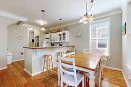 Bella Beach Home with private hot tub walk to beach park and cafe - Image 5