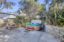 Lincoln City Beach Retreat with Hot Tub, Patio & Game Room - Image 3