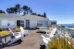 Cozy Ocean-View Condo Near Beach & Coastal Events - Image 3