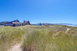 Modern oceanfront home with stunning ocean views and nearby beach access - Image 4