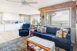 Nautical Themed Family Friendly Beach House with Three Arches View - Image 2