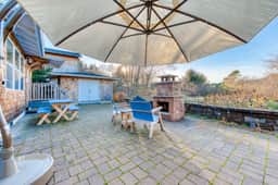 Home near the beach with fire pit gas fireplace and ping pong - Image 2
