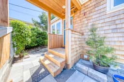 Picturesque Views Just Steps From The Beach - Image 4