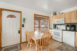 Comfortable home with a private game room blocks from the beach - Image 4