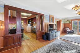 A Craftsman style gem, hot tub, close to ocean - Image 2