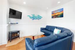 Huge dog friendly castle with ocean view decks 5 minutes to the beach - Image 3