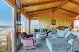 Ocean front home with spacious deck and beach access near shops and restaurants - Image 4