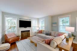 Beautiful home with peek a boo beach views patio with hot tub and firepit WiFi - Image 2