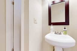 Affordable Dog Friendly Studio Ocean Views and Nearby Beach Access - Image 5