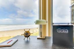 Contemporary oceanfront condo with amazing views dog friendly - Image 4