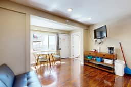 Dog Friendly Condo with Ocean Views Easy Beach Access Patio Free WiFi - Image 5