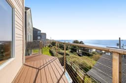 Dog Friendly Coastal Retreat with Ocean Views - Image 3