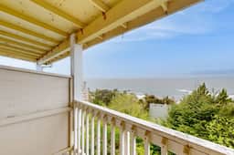 Dog Friendly Oceanview Condo with Great Location and Nearby Beach Access - Image 3