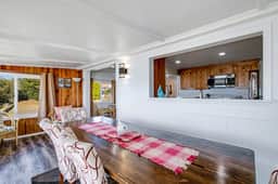 Gorgeous home overlooking the bay near a boat launch dog friendly - Image 5