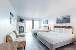Upper Level Studio with Sweeping Ocean Views Dog Friendly - Image 3