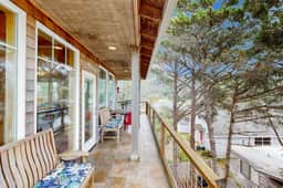 Dog friendly Neskowin Village home with ocean views private hot tub and patio - Image 5