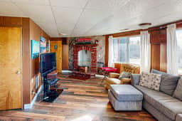 Spacious Dog Friendly Getaway with Boat Parking Perfect for Two Families - Image 2