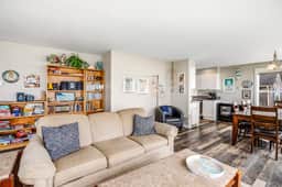Oceanfront Dog Friendly Home with Free WiFi Perfect for a Family Beach Trip - Image 3