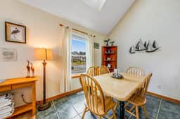 2 story home near the beach with private hot tub deck firetable and washer dryer - Image 5