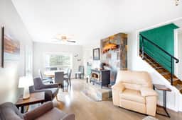 Charming Ocean View Home with Free WiFi and Private Washer Dryer Dogs Welcome - Image 5