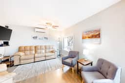 Charming Ocean View Home with Free WiFi and Private Washer Dryer Dogs Welcome - Image 3