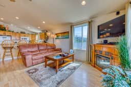 Ocean Views and Modern Interior Close to Rockaway Beach Dogs OK - Image 5