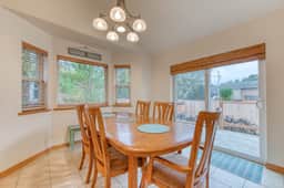 Family and dog friendly home near the beach with disability access - Image 3