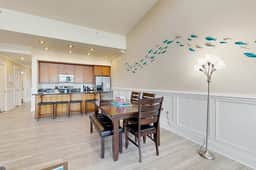 Elegant oceanfront condo with deck and extraordinary views dog friendly - Image 4