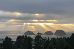Spectacular ocean view home with fireplace and large decks dog friendly - Image 4