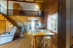 Charming dog friendly getaway with a full kitchen and firepit walk to the beach - Image 2