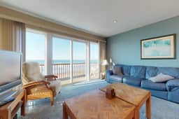 Dog friendly oceanfront condo with amazing ocean views steps to beach - Image 3