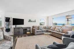 Dog friendly ocean view home with deck and enclosed yard 1 block to beach - Image 4