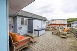 Prime Direct Beachfront Retreat with private deck with views | Dogs Welcome - Image 4
