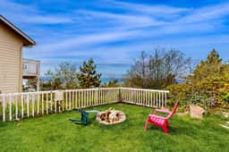 Lovely Coastal Condo with Ocean Views Walk to Beach Dogs OK - Image 2