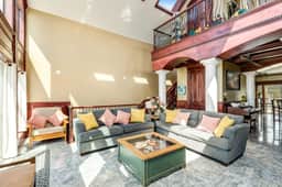 Oceanfront Villa with WiFi Private Hot Tub Balconies Beach Access and Game Room - Image 4