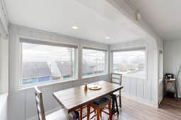 Pleasant dog friendly house with panoramic views short walk to the beach - Image 3