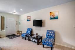 Beachside home with central AC washer dryer 1 minute walk to beach - Image 4