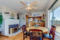 Bright Home with Sweeping Ocean Views and Quiet Location Close to Town - Image 3