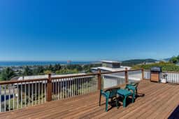 Bright Home with Sweeping Ocean Views and Quiet Location Close to Town - Image 4