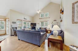Sunny Beach House with Private Hot Tub Firepit and Tons of Space Dogs OK - Image 5