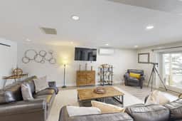 Oceanfront dog friendly home with coastal views telescope walkable location - Image 5