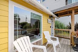 Dog Friendly Cabin near the Beach with Deck Gas Fireplace Kitchenette Free WiFi - Image 3