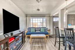 Ground floor condo 1 block from the beach with private patio dog friendly - Image 4