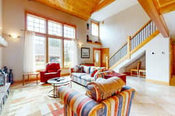 Oasis on the coast with easy beach access and woodstove - Image 2