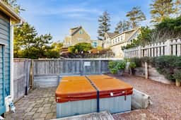 Charming two story home with a private hot tub large patio and washer dryer - Image 3