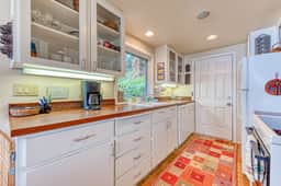 Hillside home with exceptional ocean view near the beach dog friendly - Image 5
