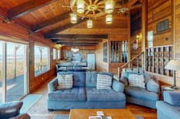 Oceanfront house with amazing views and short walk to downtown dogs welcome - Image 5