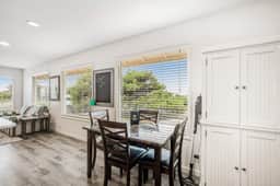Oceanfront dog friendly home with sunny deck ocean view and washer dryer - Image 4