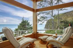 *New Listing* Breathtaking Views of Endless Ocean - Image 3