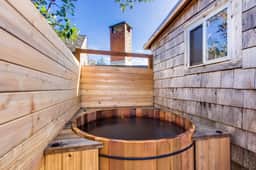 Quiet Coastal Cabin Home with Private Hot Tub Less Than a Block From Beach - Image 3